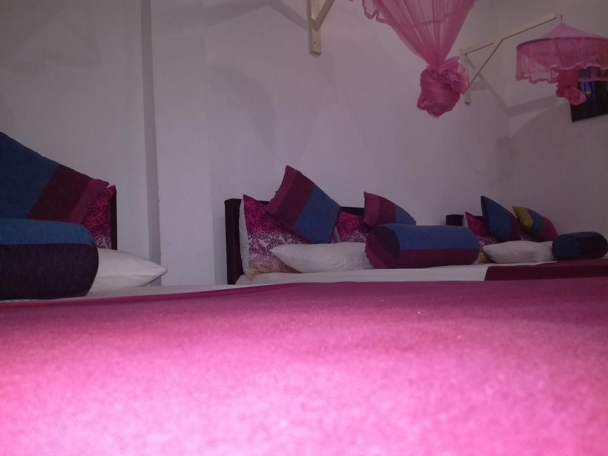 Bevary City Hotel Anuradhapura Exterior foto